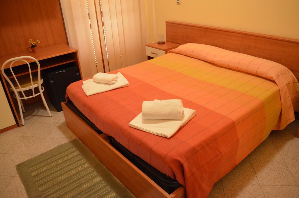 Hotel Barbieri Vibo Valentia Marina Værelse billede